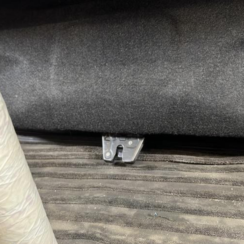 Malle/Hayon arriere ROVER 75 Photo n°10