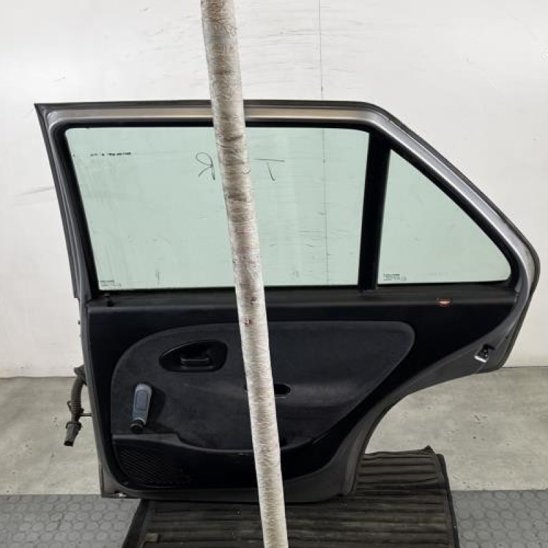 Porte arriere droit CITROEN SAXO Photo n°8