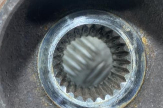 Pivot de moyeu avant droit PEUGEOT 308 1