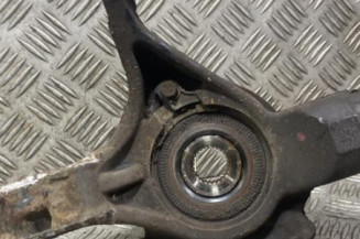 Pivot de moyeu avant droit PEUGEOT 308 1