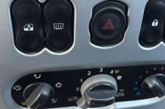 Pivot de moyeu avant gauche DACIA SANDERO 1