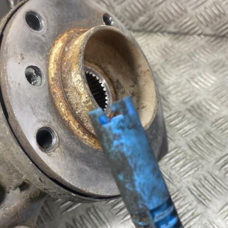 Pivot de moyeu avant droit BMW SERIE 3 E91 Photo n°3