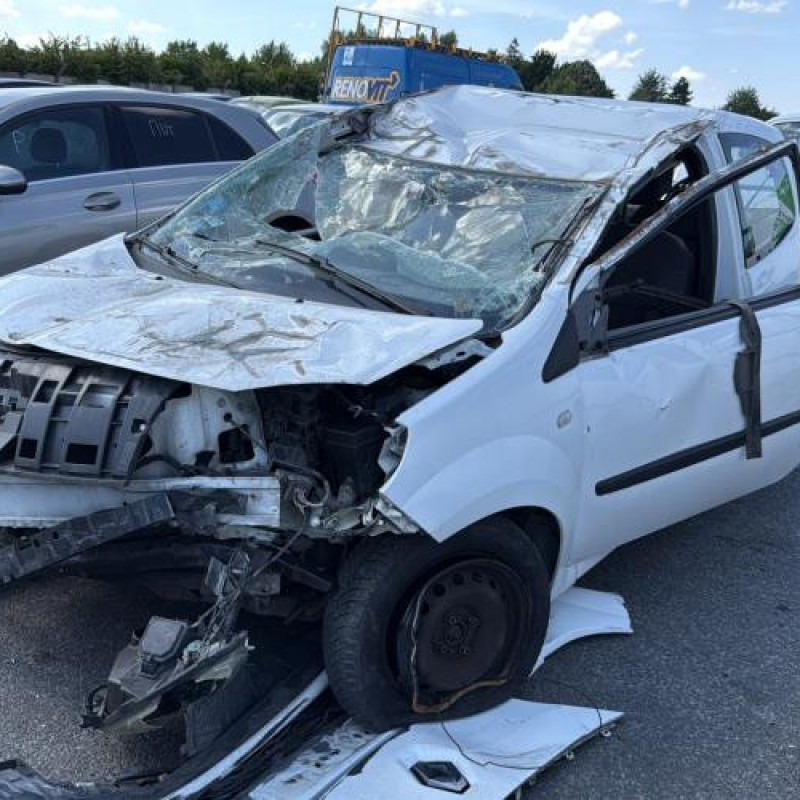 Pare choc arriere RENAULT TWINGO 2 Photo n°7