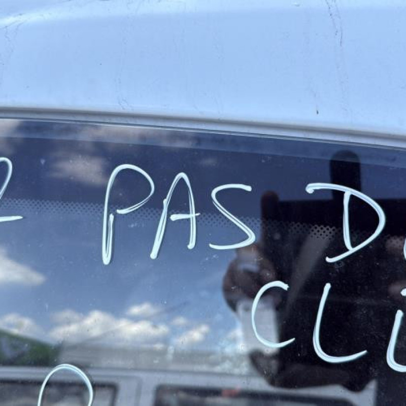 Pare choc arriere RENAULT TWINGO 2 Photo n°11