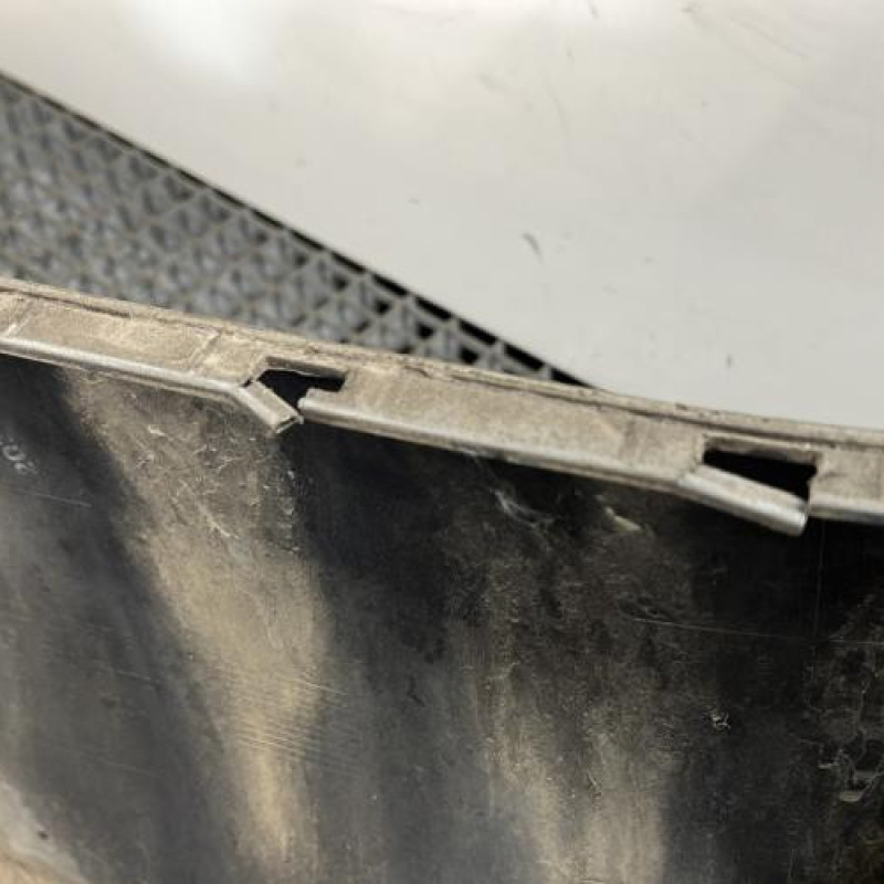 Pare choc arriere AUDI A4 2 Photo n°5