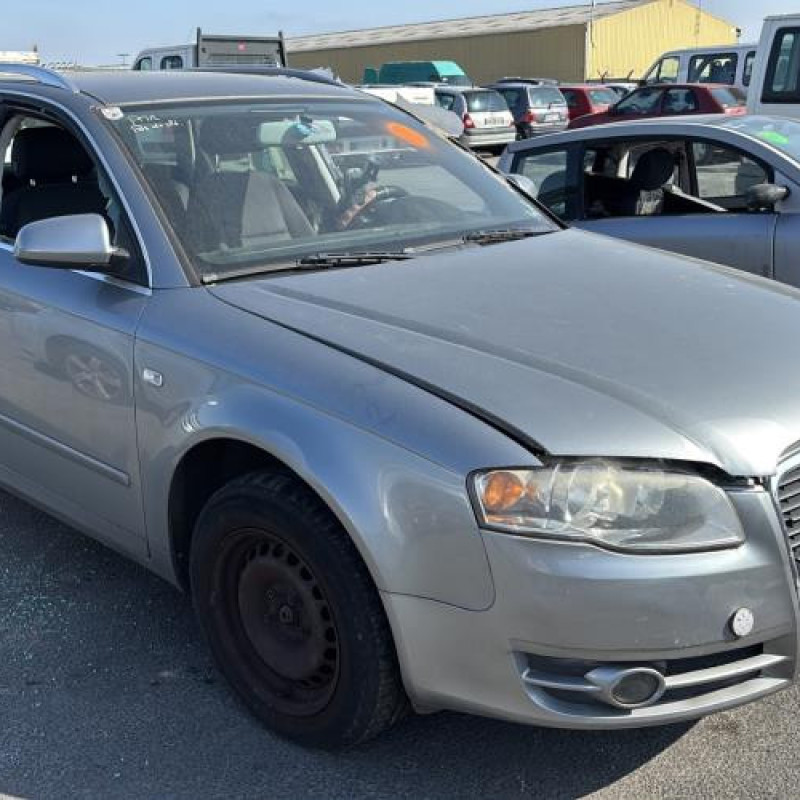 Pare choc arriere AUDI A4 2 Photo n°9
