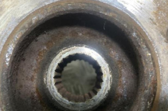 Pivot de moyeu avant gauche PEUGEOT 206