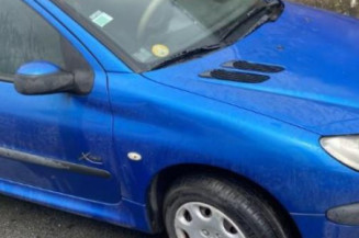 Pivot de moyeu avant gauche PEUGEOT 206