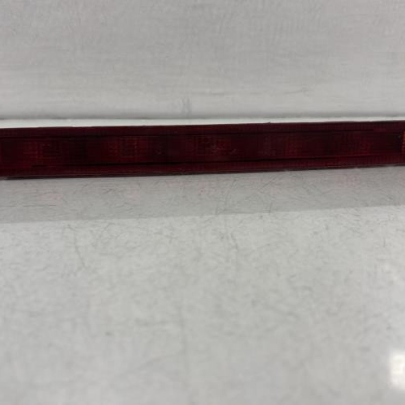 Feu arriere stop central PEUGEOT PARTNER 1 Photo n°2