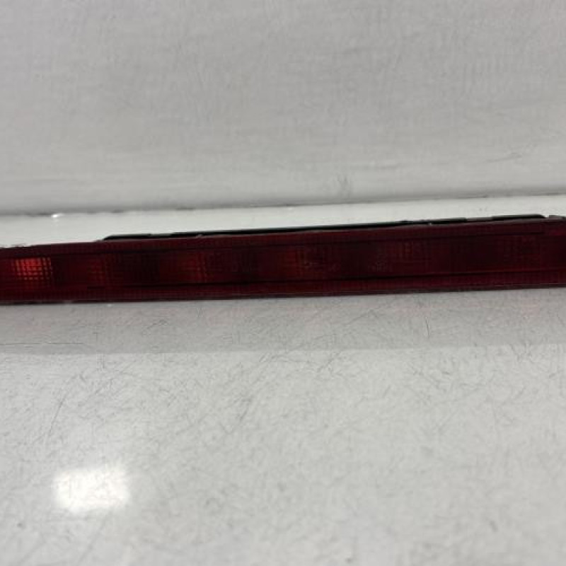 Feu arriere stop central PEUGEOT PARTNER 1 Photo n°3