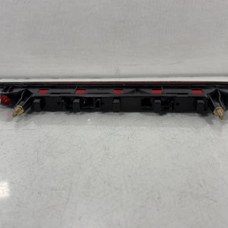 Feu arriere stop central PEUGEOT PARTNER 1 Photo n°4