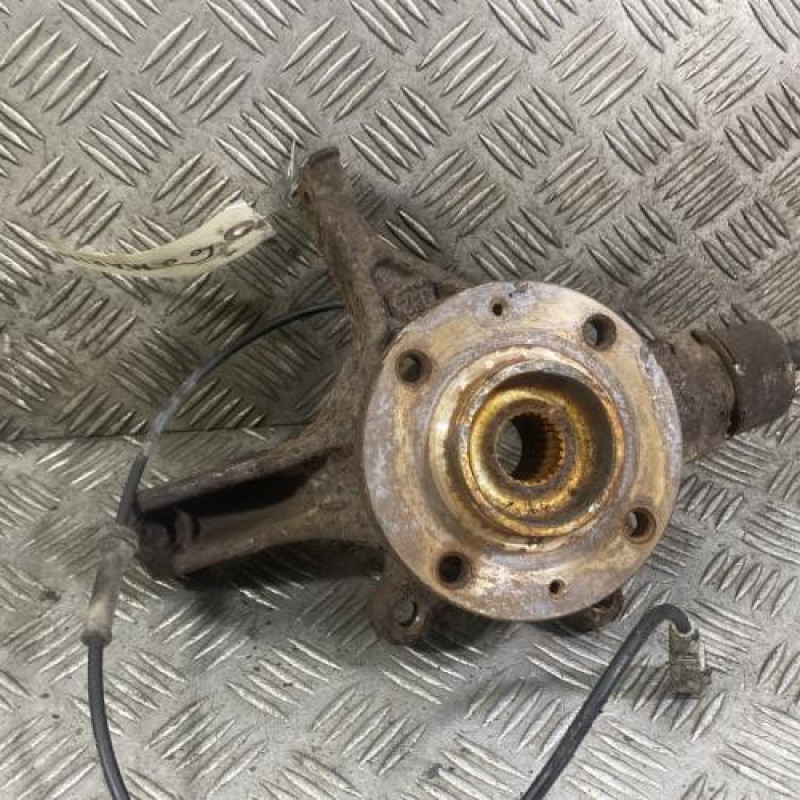 Pivot de moyeu avant gauche PEUGEOT 308 1 Photo n°1