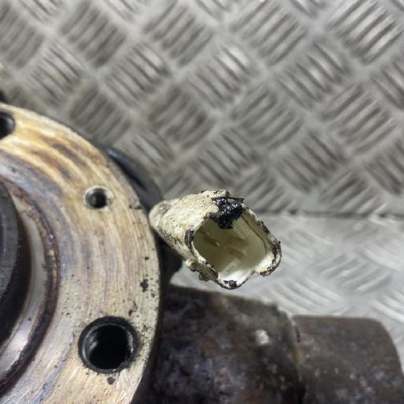 Pivot de moyeu avant gauche PEUGEOT 307 Photo n°3