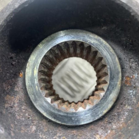 Pivot de moyeu avant gauche PEUGEOT 308 1 SW