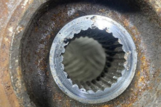 Pivot de moyeu avant gauche PEUGEOT PARTNER 1