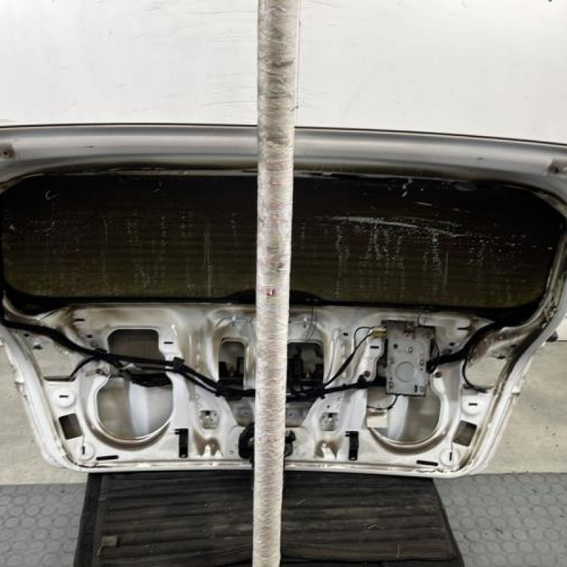 Malle/Hayon arriere AUDI A3 2 Photo n°9