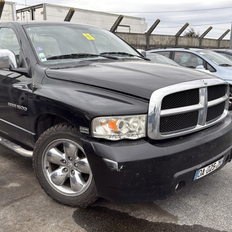 DODGE RAM 1500 3 5.7i - 16V V8 4X4 Photo n°2
