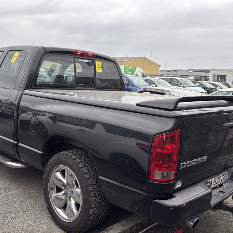 DODGE RAM 1500 3 5.7i - 16V V8 4X4 Photo n°4