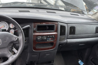 DODGE RAM 1500 3 5.7i - 16V V8 4X4