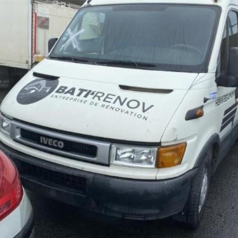 Porte avant droit IVECO DAILY 3 Photo n°16