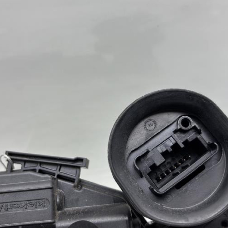 Serrure arriere droit VOLKSWAGEN GOLF 6 Photo n°4