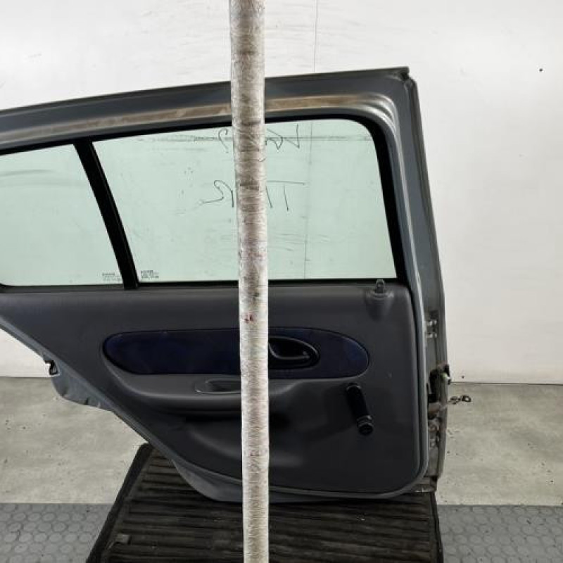 Porte arriere gauche RENAULT CLIO 2 Photo n°6