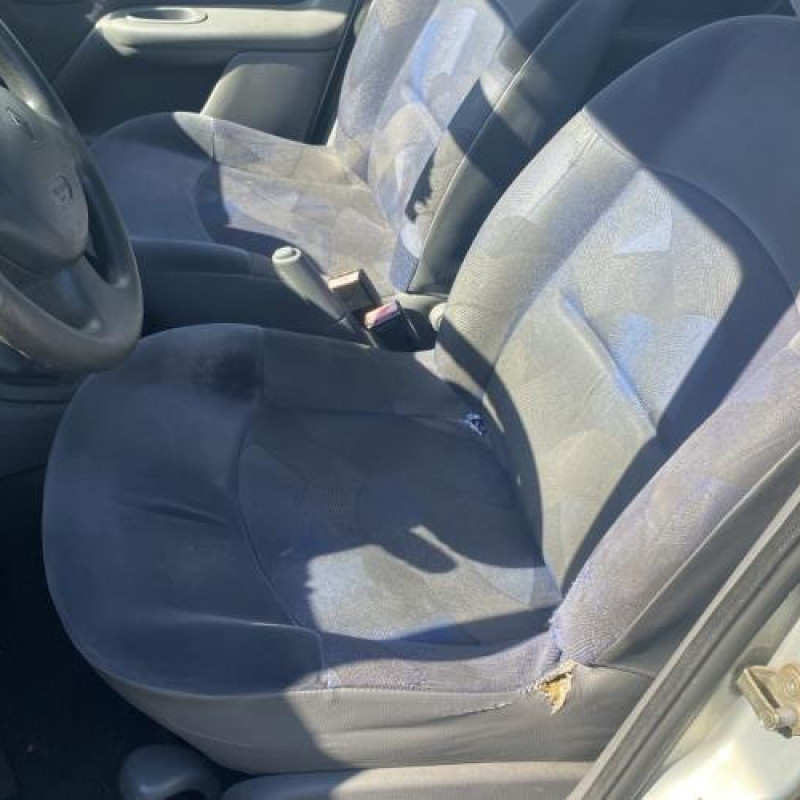 Porte arriere gauche RENAULT CLIO 2 Photo n°18