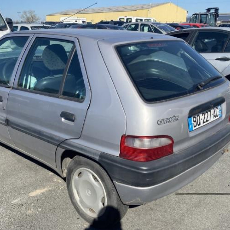 Porte avant gauche CITROEN SAXO Photo n°9
