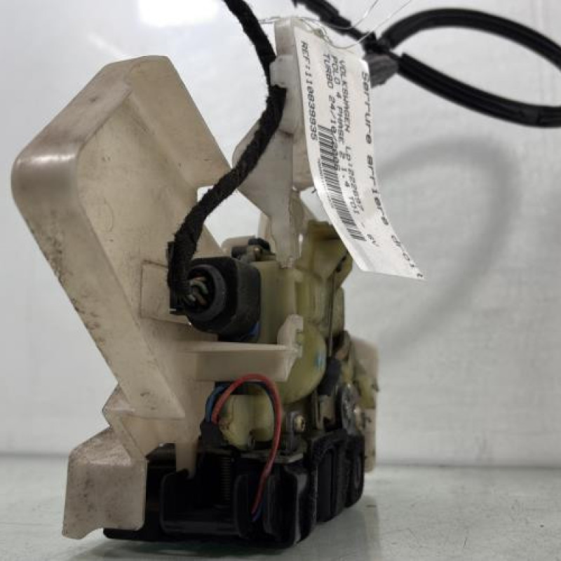 Serrure arriere droit VOLKSWAGEN POLO 4 Photo n°3