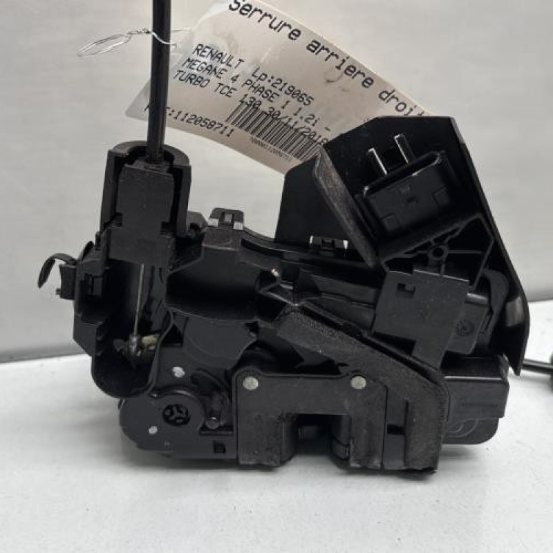 Serrure arriere droit RENAULT MEGANE 4 Photo n°3