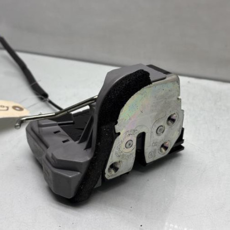 Serrure arriere droit HYUNDAI I 20 2 Photo n°1