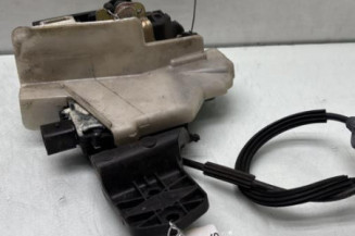 Serrure arriere droit VOLKSWAGEN PASSAT 4