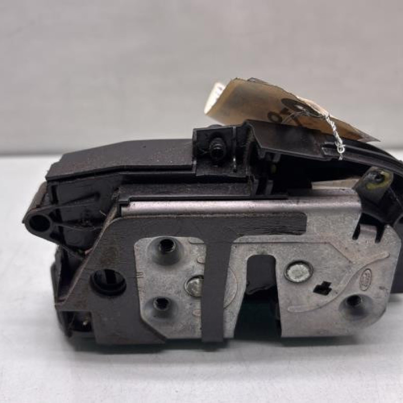 Serrure arriere droit FORD FIESTA 6 Photo n°1