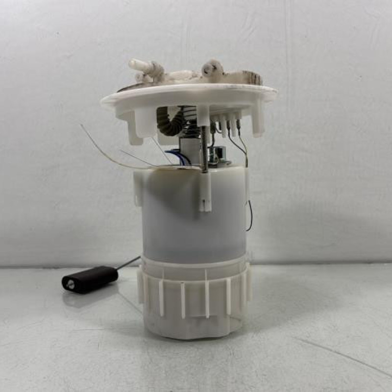 Pompe à carburant CITROEN C4 CACTUS Photo n°1