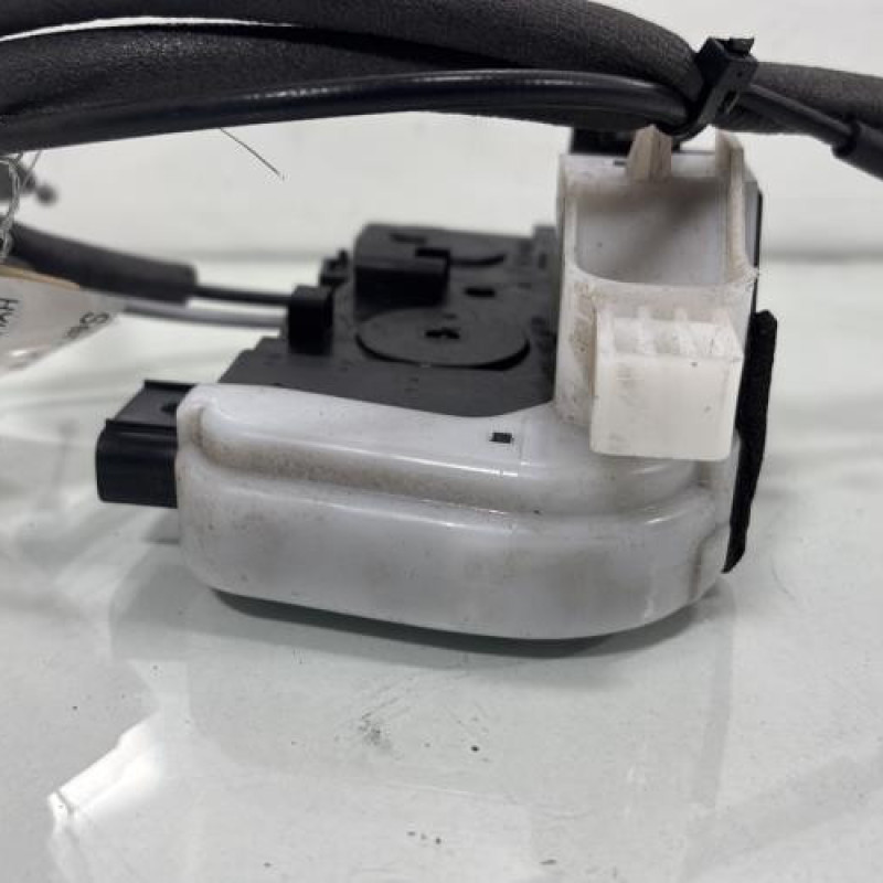 Serrure arriere droit HYUNDAI IX 35 Photo n°3