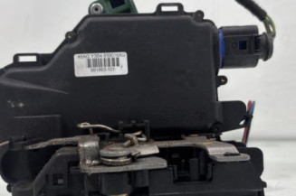 Serrure arriere droit VOLKSWAGEN POLO 4 Photo n°1