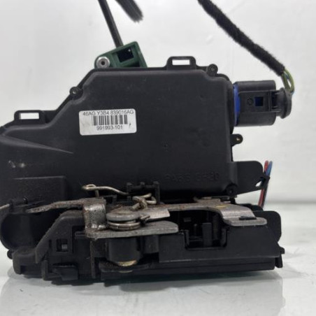 Serrure arriere droit VOLKSWAGEN POLO 4 Photo n°1