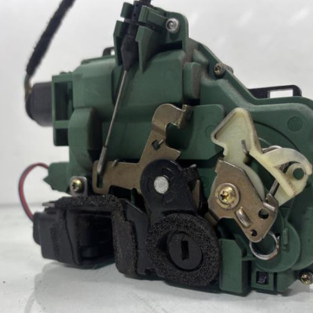 Serrure arriere droit VOLKSWAGEN POLO 4