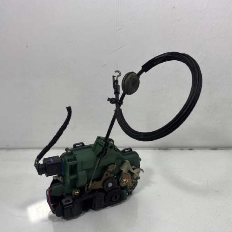 Serrure arriere droit VOLKSWAGEN POLO 4 Photo n°3