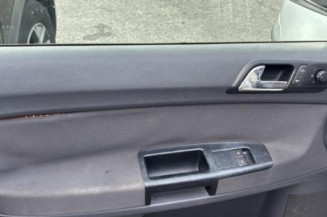 Serrure arriere droit VOLKSWAGEN POLO 4