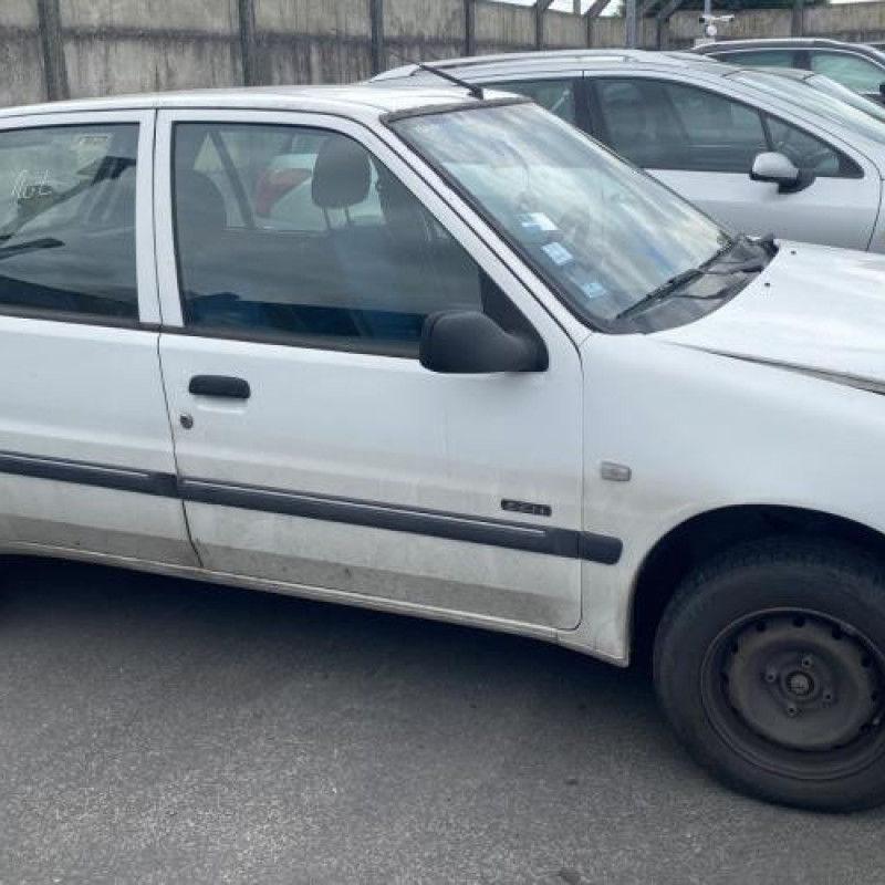 Porte arriere gauche PEUGEOT 106 Photo n°13