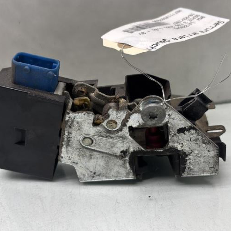 Serrure arriere gauche BMW SERIE 3 E36 Photo n°4