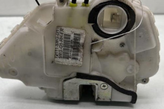 Serrure avant droit HONDA CIVIC 8