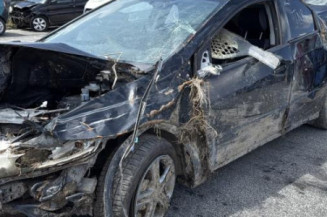 Serrure avant droit HONDA CIVIC 8