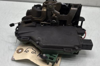 Serrure arriere gauche VOLKSWAGEN BORA