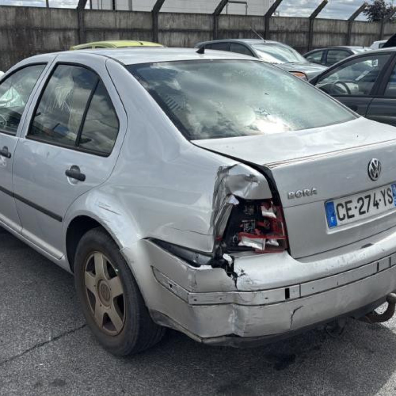 Serrure arriere gauche VOLKSWAGEN BORA Photo n°8