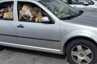 Serrure arriere gauche VOLKSWAGEN BORA