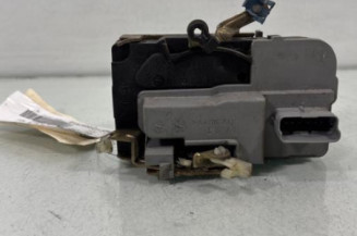 Serrure avant droit PEUGEOT PARTNER 1