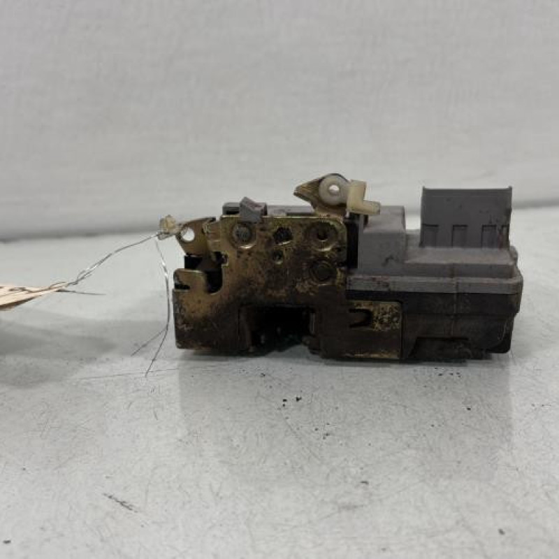 Serrure avant droit PEUGEOT PARTNER 1 Photo n°4