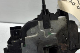 Serrure avant droit RENAULT CLIO 3